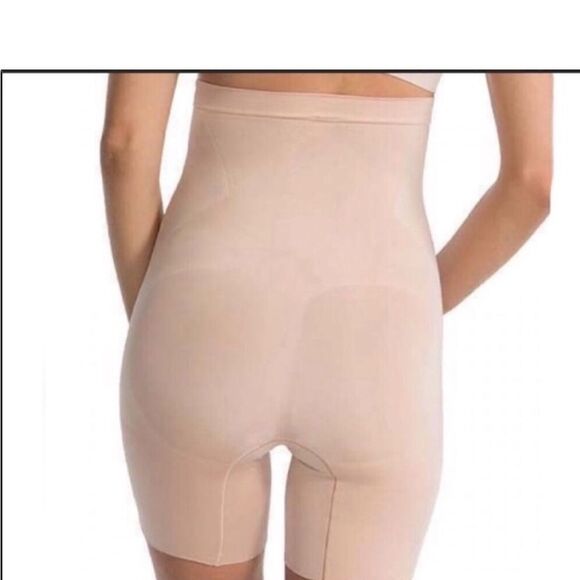 NWT Spanx SS1915 OnCore High Waisted mid thigh Medium - Picture 3 of 8